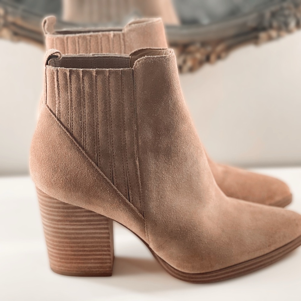 Women's Suede Ankle Boots - Beige